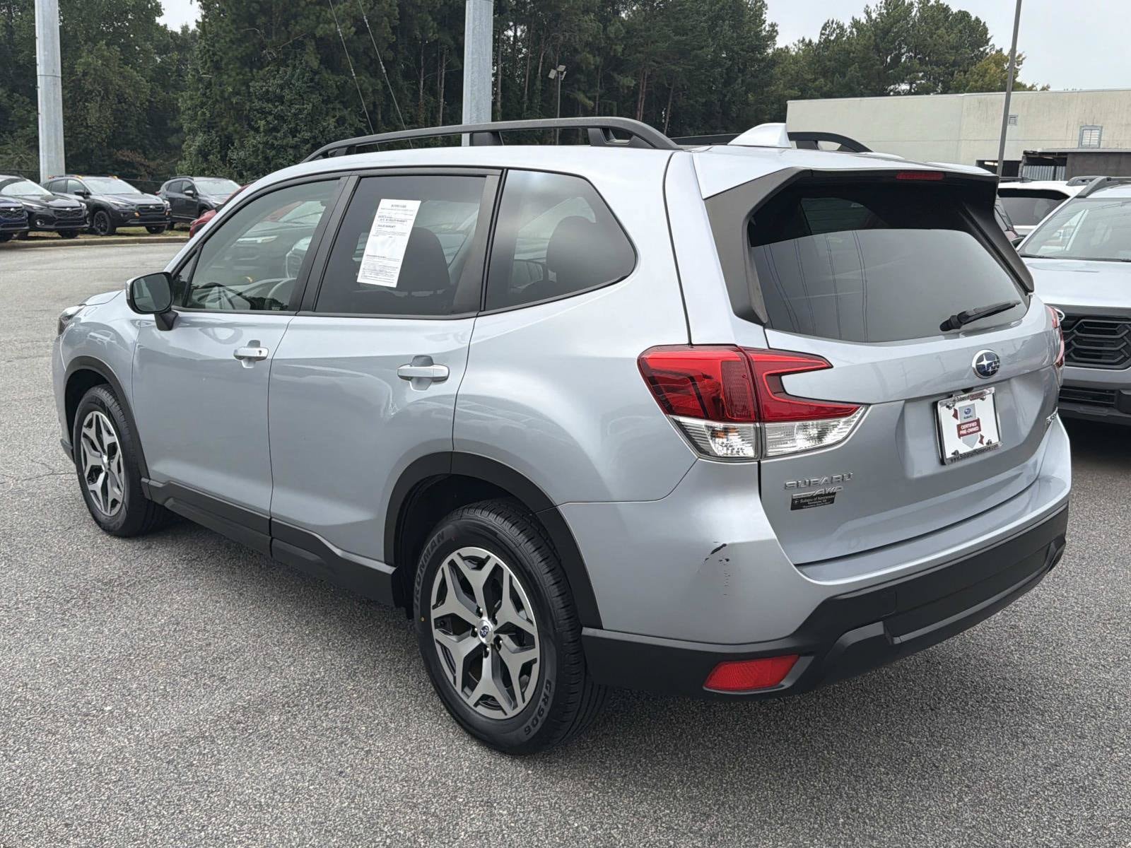 Certified 2023 Subaru Forester Premium AWD/4WD image 8