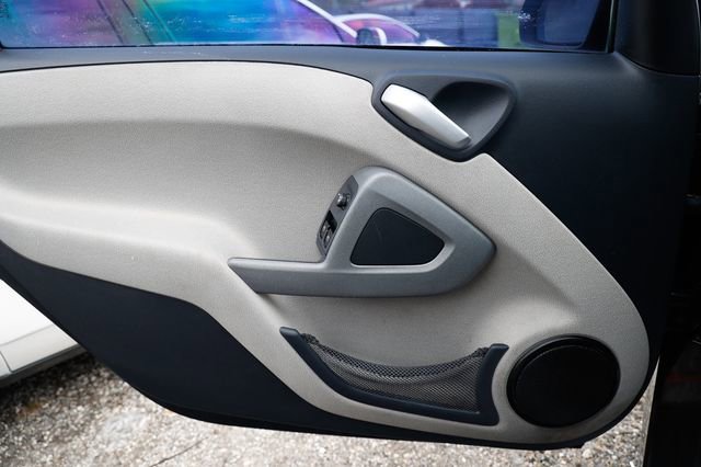 Used 2013 smart fortwo passion w/ Cruise Control Pkg image 33