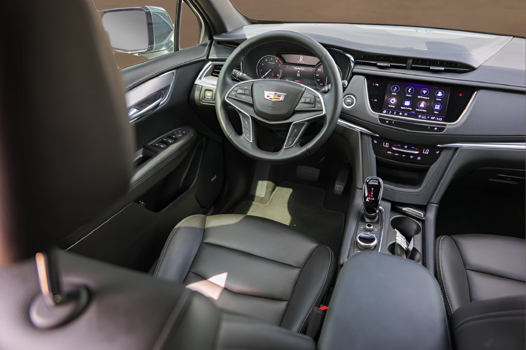 Certified 2024 Cadillac XT5 Luxury FWD image 26