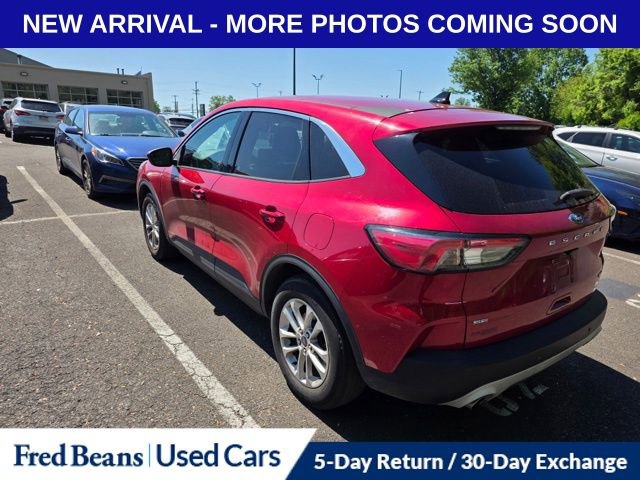 Used 2020 Ford Escape SE FWD image 7