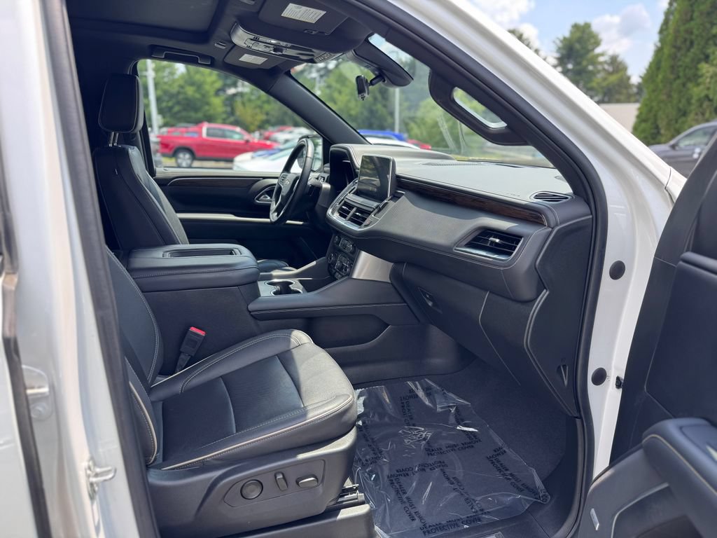Used 2022 Chevrolet Tahoe Premier AWD/4WD image 19