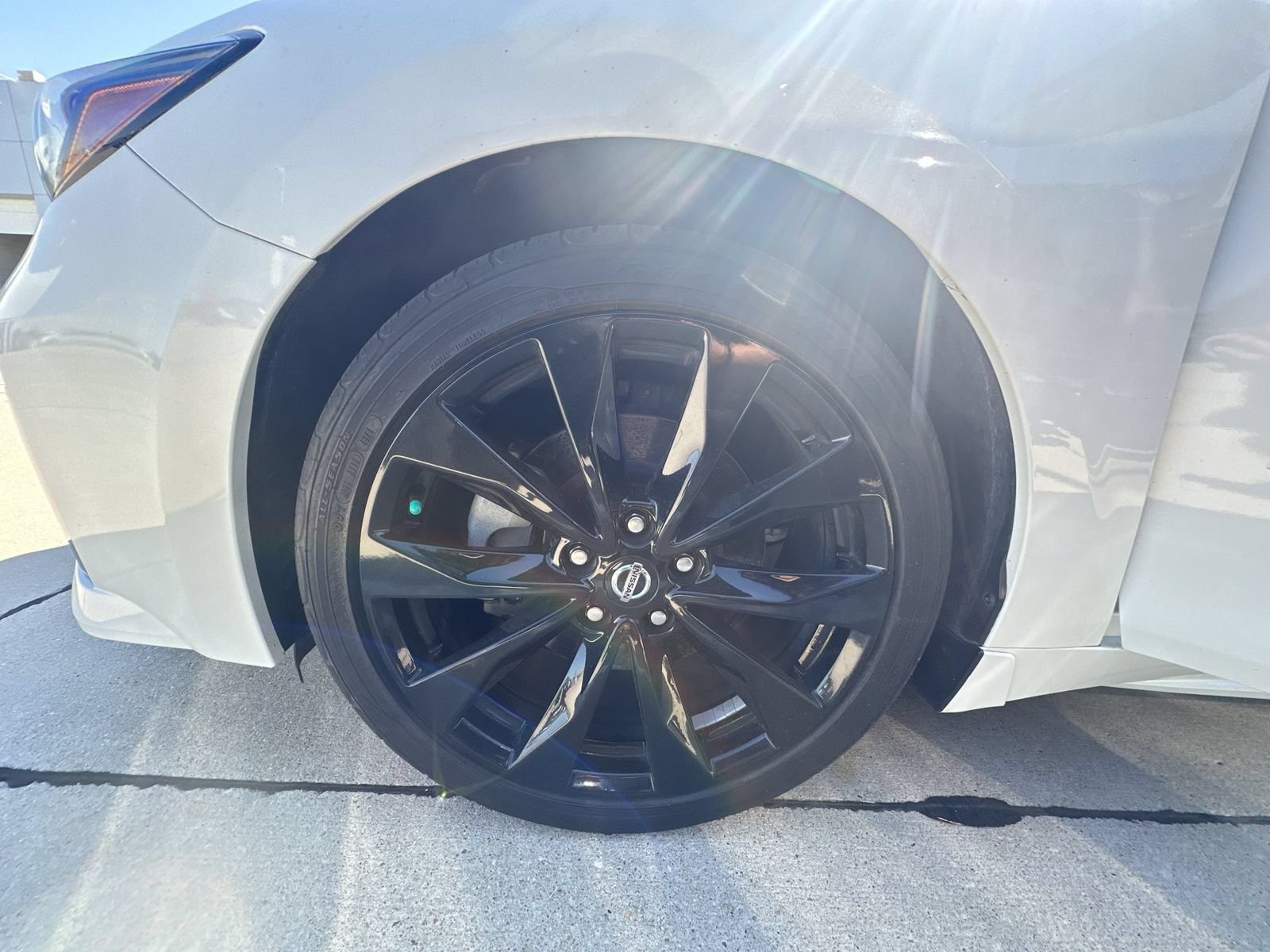Used 2022 Nissan Maxima SR w/ Sport Mat Group FWD image 34