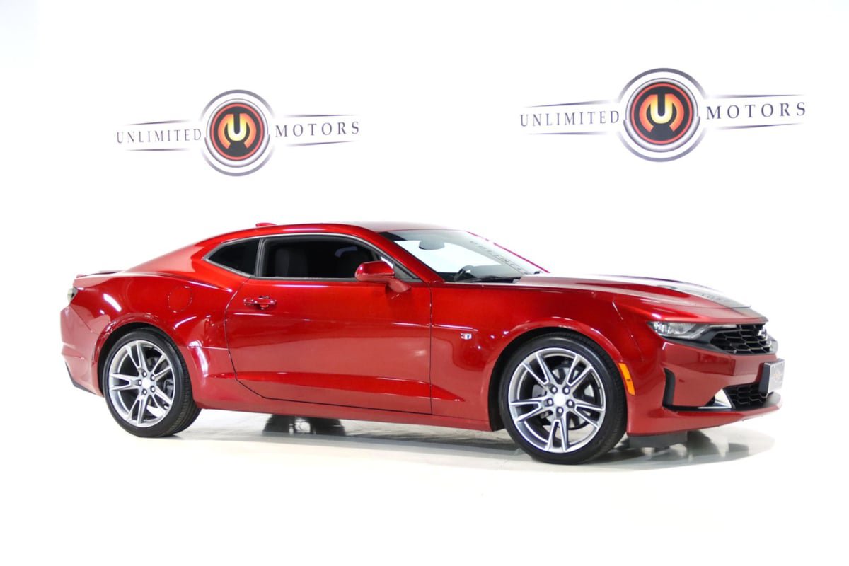 Used 2021 Chevrolet Camaro LT w/ RS Package RWD image 11