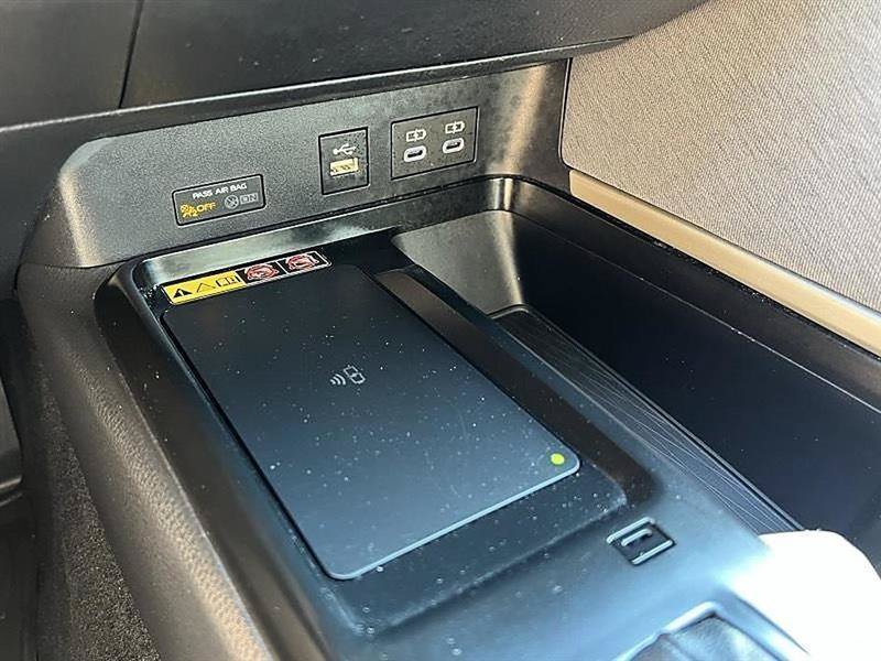 Used 2026 Toyota Camry LE FWD image 32