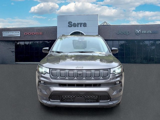 Used 2022 Jeep Compass Latitude AWD/4WD image 2