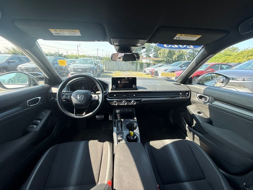 Used 2023 Honda Civic Sport image 18