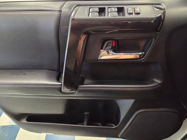 Used 2021 Toyota 4Runner TRD Off-Road AWD/4WD image 28