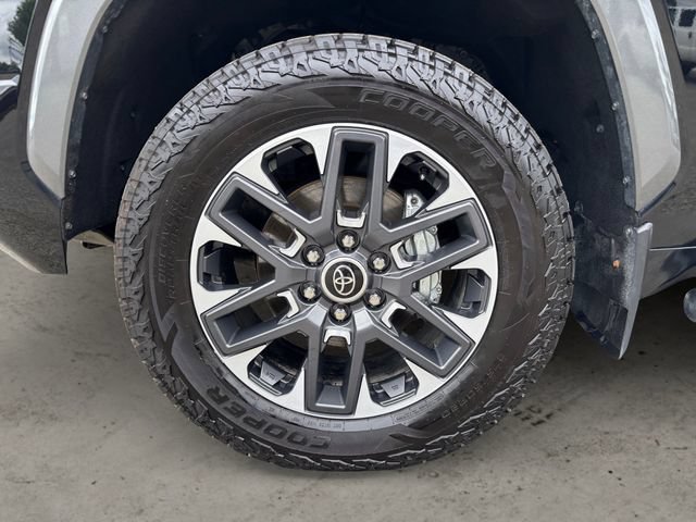Used 2022 Toyota Tundra Limited AWD/4WD image 14