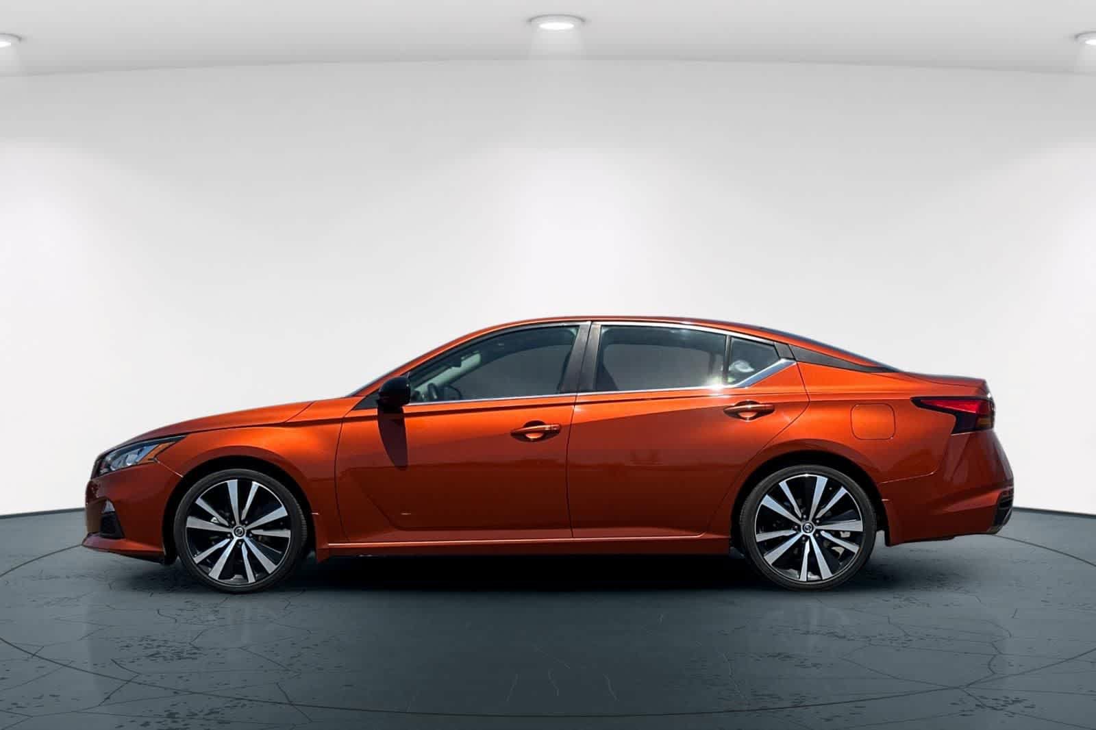 Used 2021 Nissan Altima 2.5 SR FWD image 9