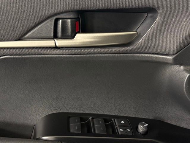Used 2025 Toyota Camry LE FWD image 15