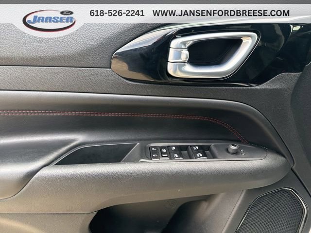 Used 2024 Jeep Compass Trailhawk image 9