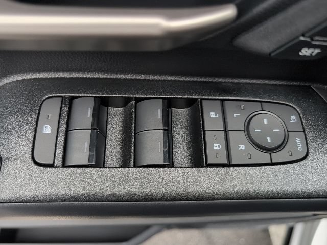 New 2026 Toyota 4Runner Platinum AWD/4WD image 13