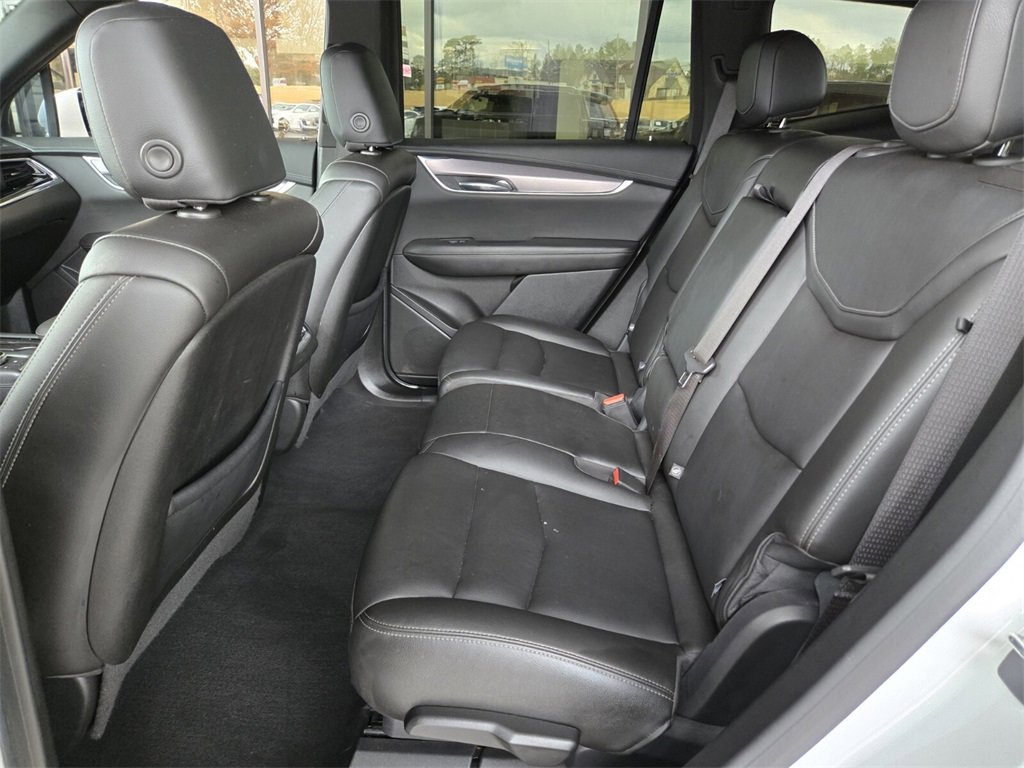 Used 2021 Cadillac XT6 Luxury image 13