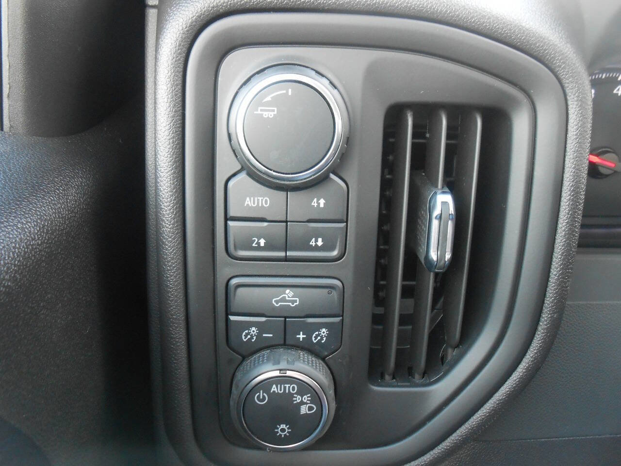 Used 2024 Chevrolet Silverado 1500 W/T w/ WT Fleet Convenience Package image 15