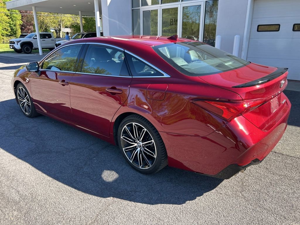 Used 2020 Toyota Avalon Touring w/ Advanced Safety Package FWD image 3