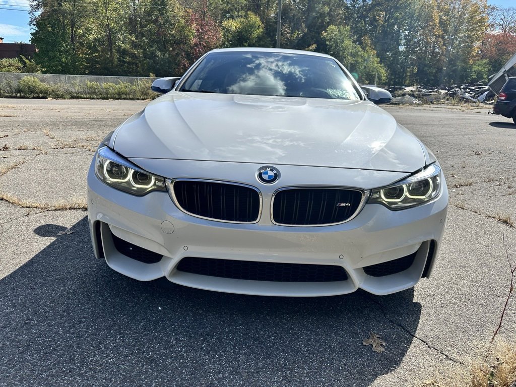 Used 2020 BMW M4 Convertible image 2