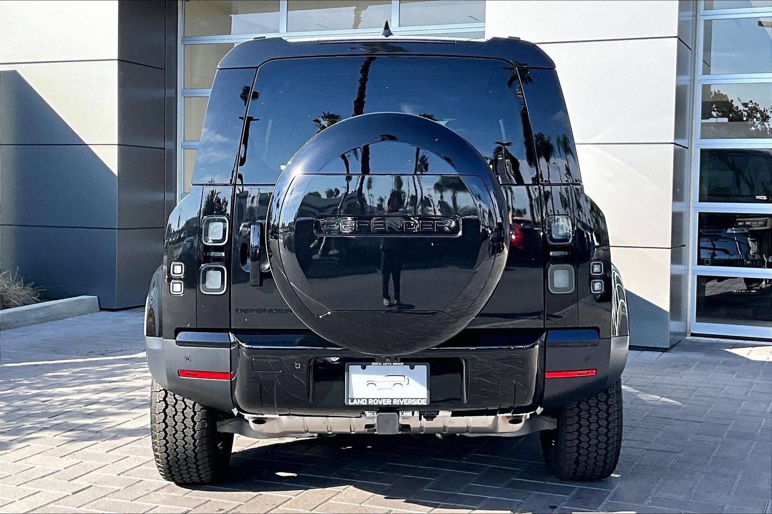 New 2026 Land Rover Defender 110 S AWD/4WD image 4