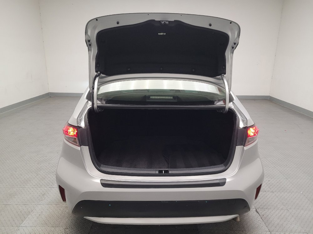 Used 2022 Toyota Corolla LE w/ Carpet Mat Package (TMS) FWD image 29