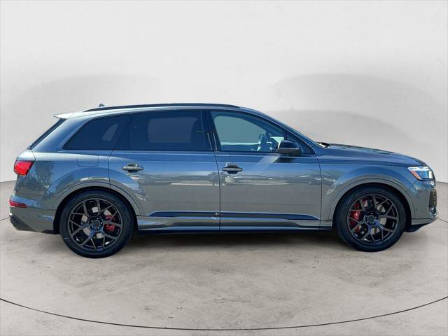New 2026 Audi SQ7 Prestige AWD/4WD image 4
