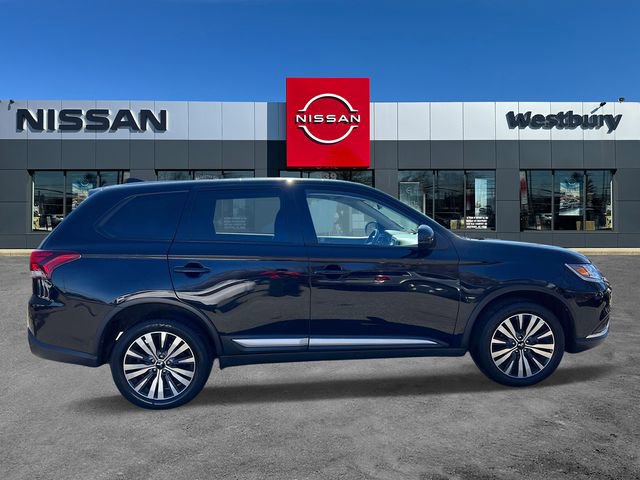 Used 2020 Mitsubishi Outlander AWD image 5