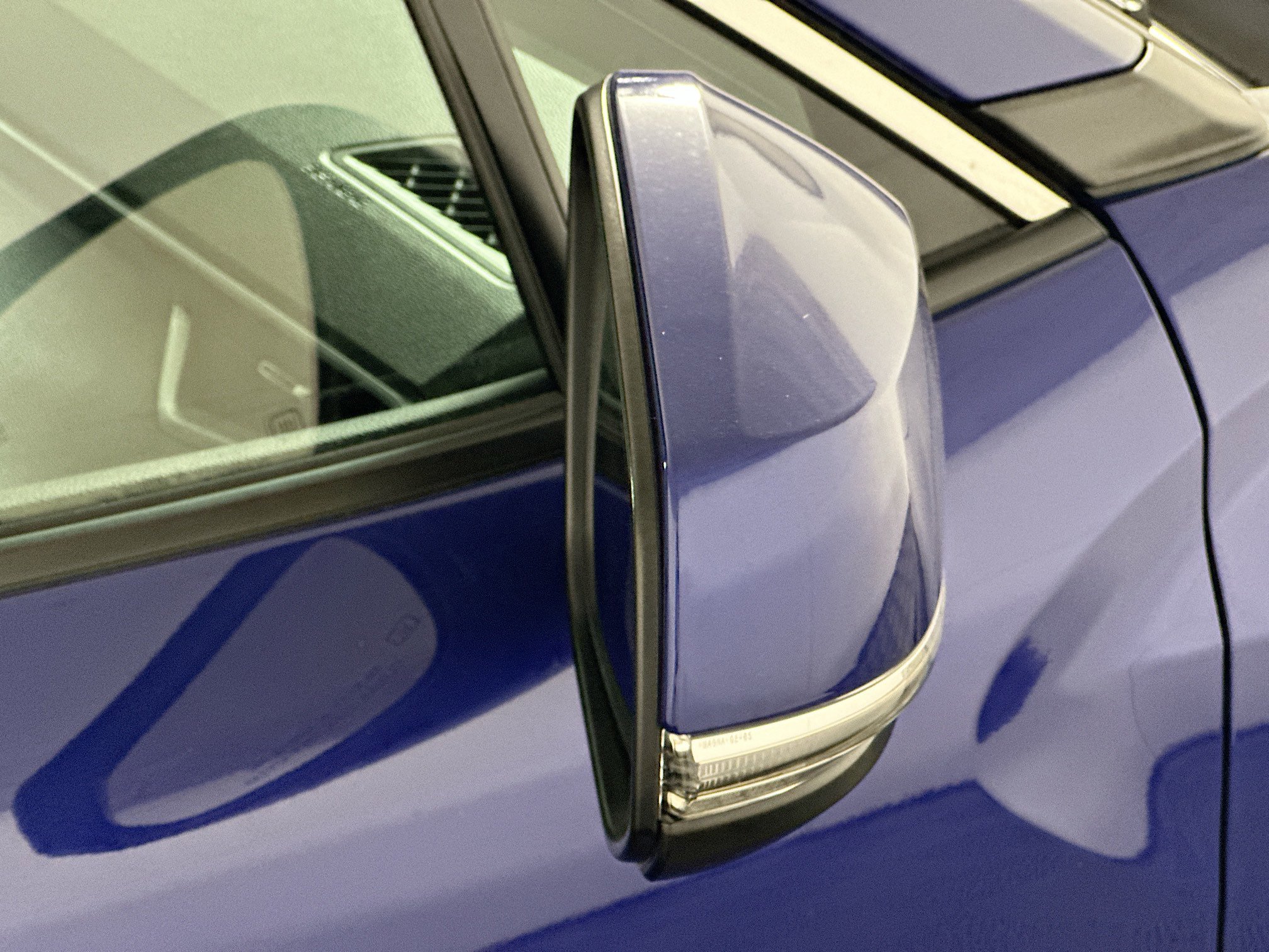 Used 2023 Toyota Corolla Cross XLE w/ Convenience Package image 10