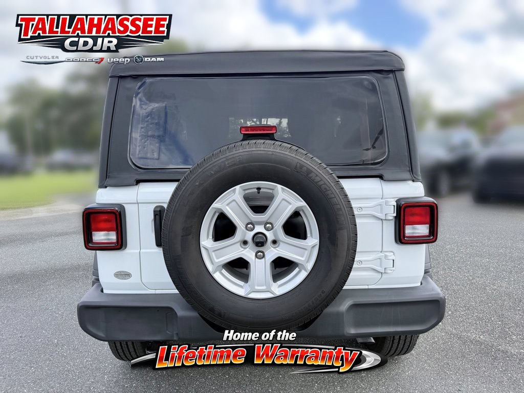 Used 2022 Jeep Wrangler Sport AWD/4WD image 4