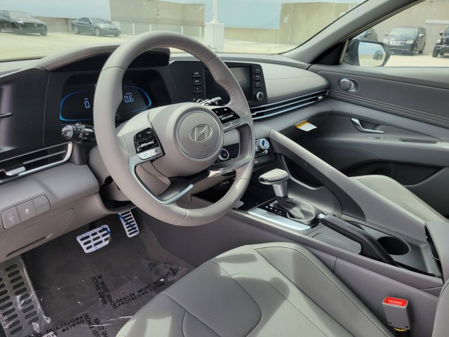 New 2026 Hyundai Elantra Sport FWD image 8