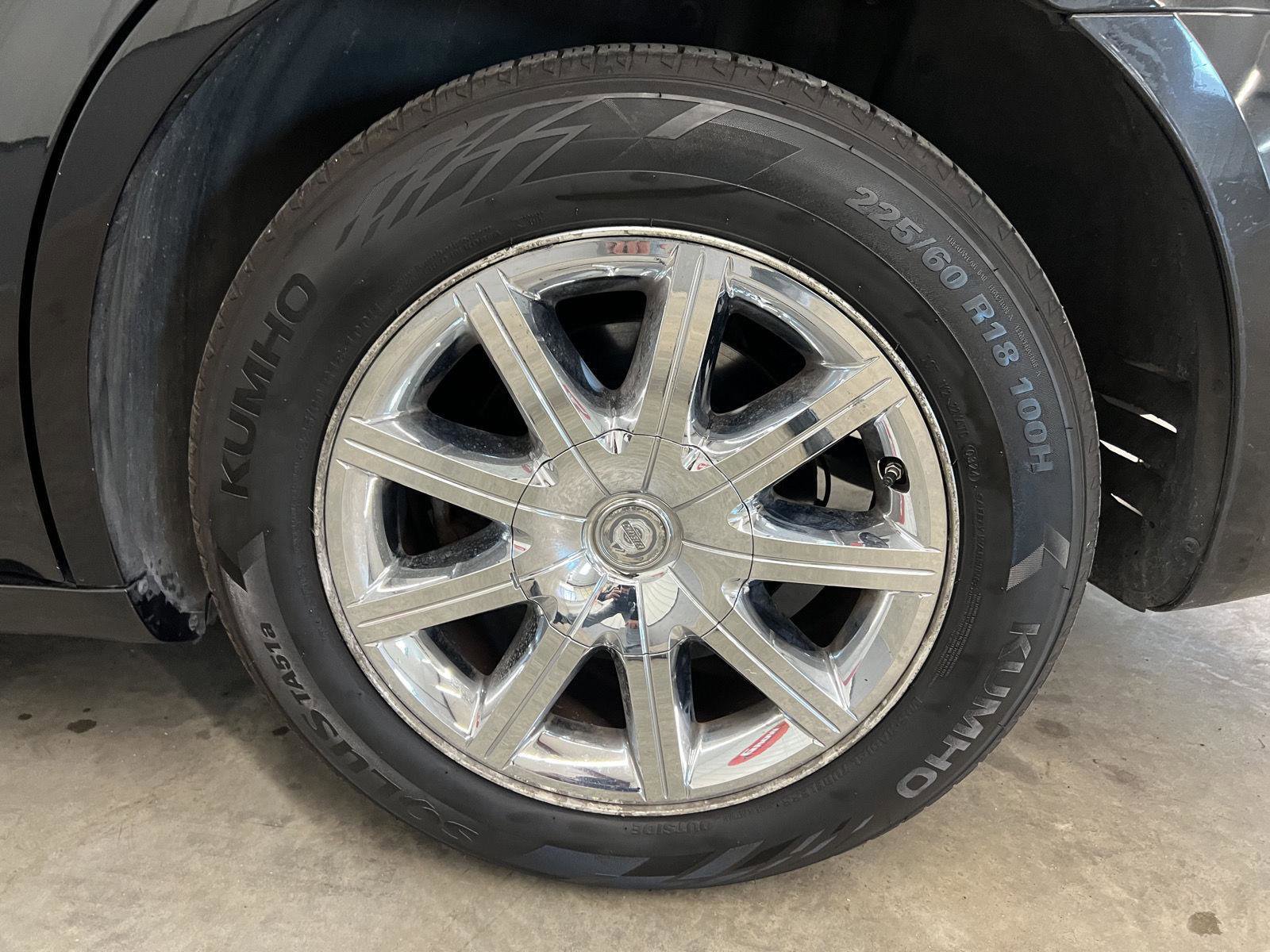 Used 2008 Chrysler 300 C image 37