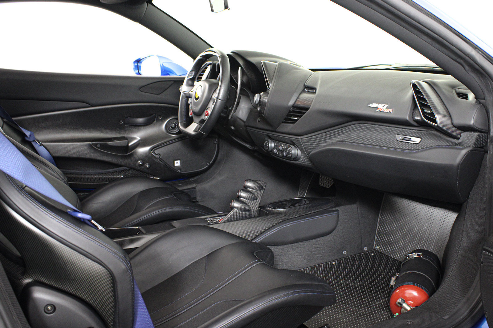 Used 2020 Ferrari 488 Pista Coupe RWD image 10