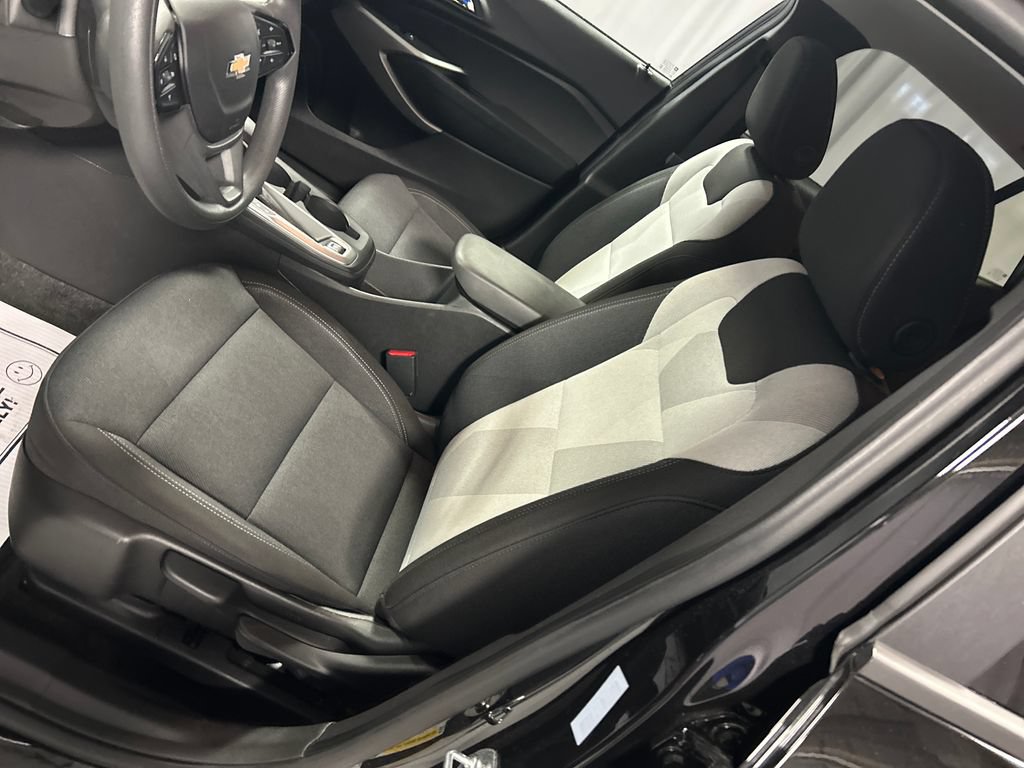 Used 2025 Chevrolet Trax LS FWD image 10