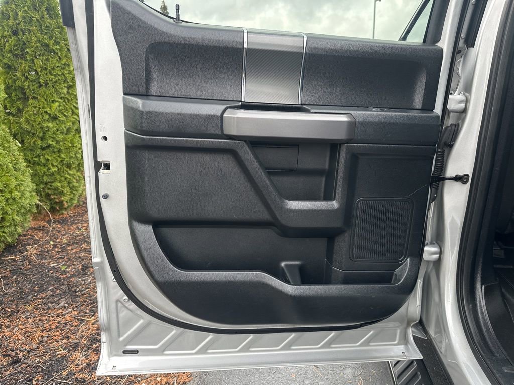 Used 2018 Ford F150 XLT w/ Equipment Group 302A Luxury image 9