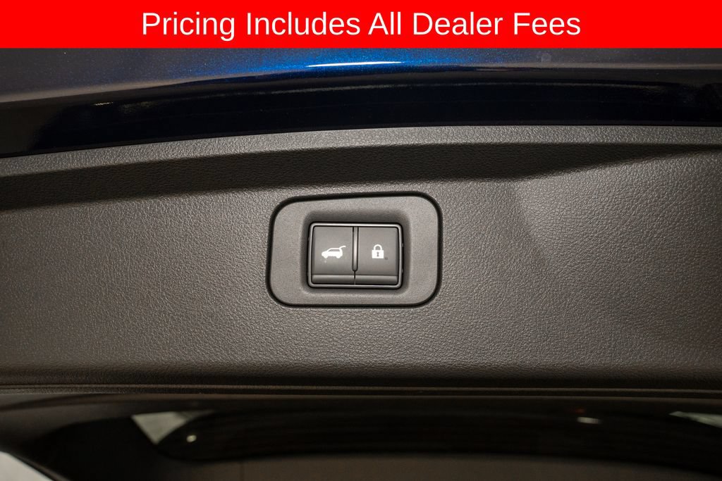 Certified 2025 Nissan Armada SL w/ Captain's Chari Seat Package AWD/4WD image 6