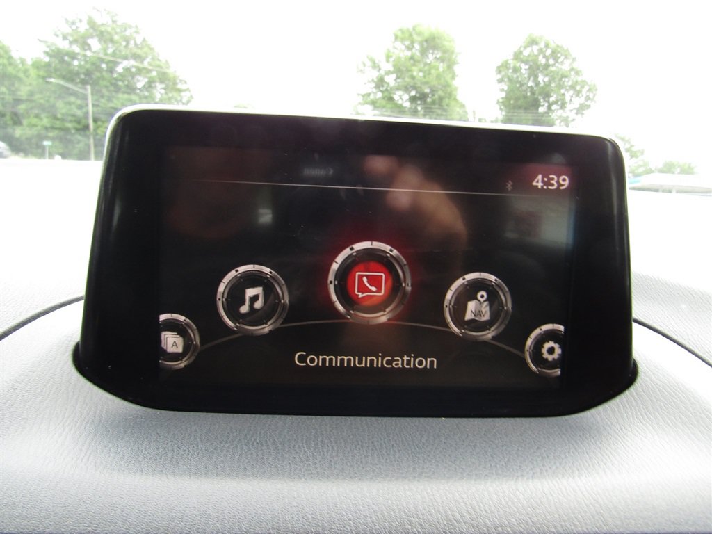Used 2018 MAZDA MAZDA3 Touring FWD image 26