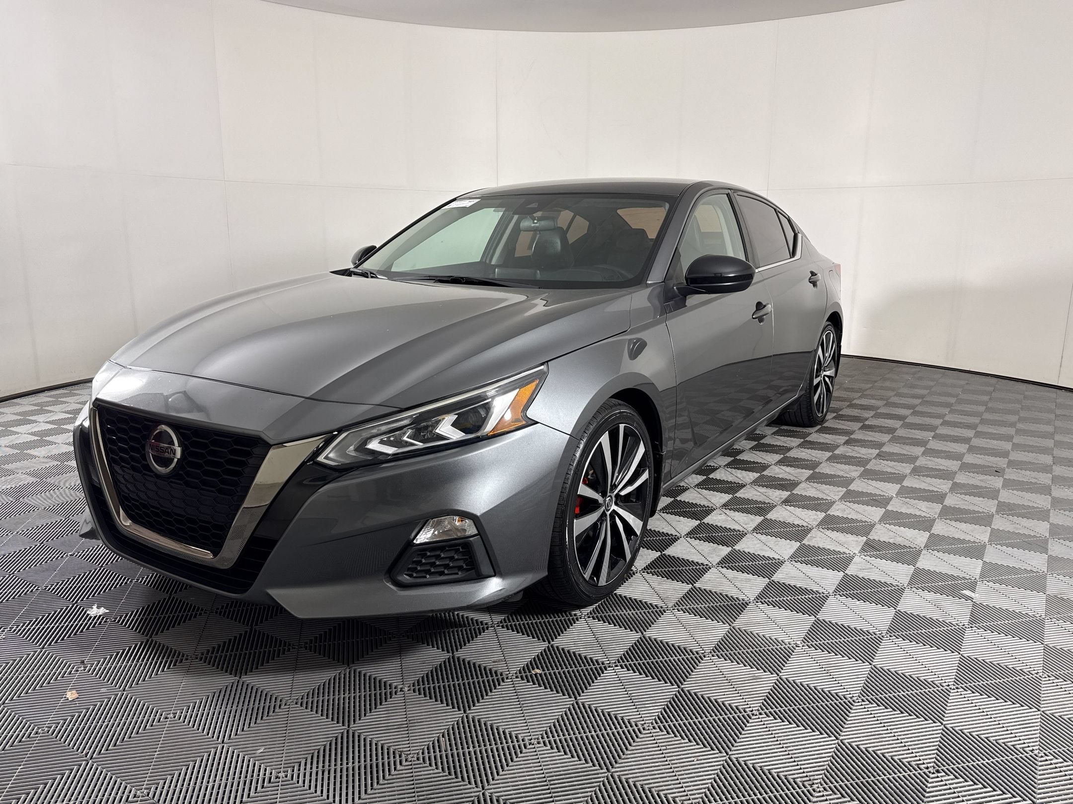 Used 2022 Nissan Altima 2.5 SR