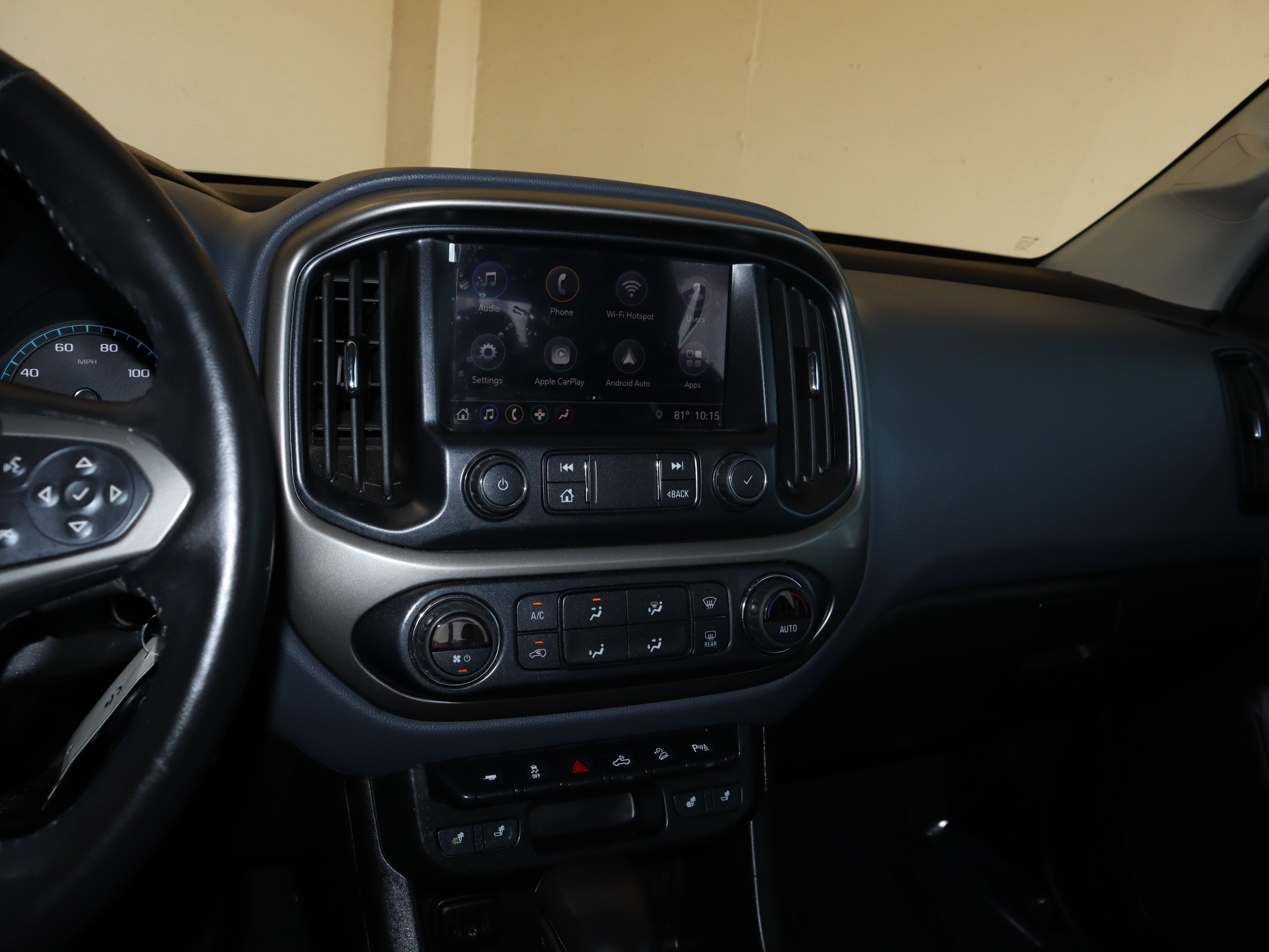 Used 2022 Chevrolet Colorado Z71 AWD/4WD image 27