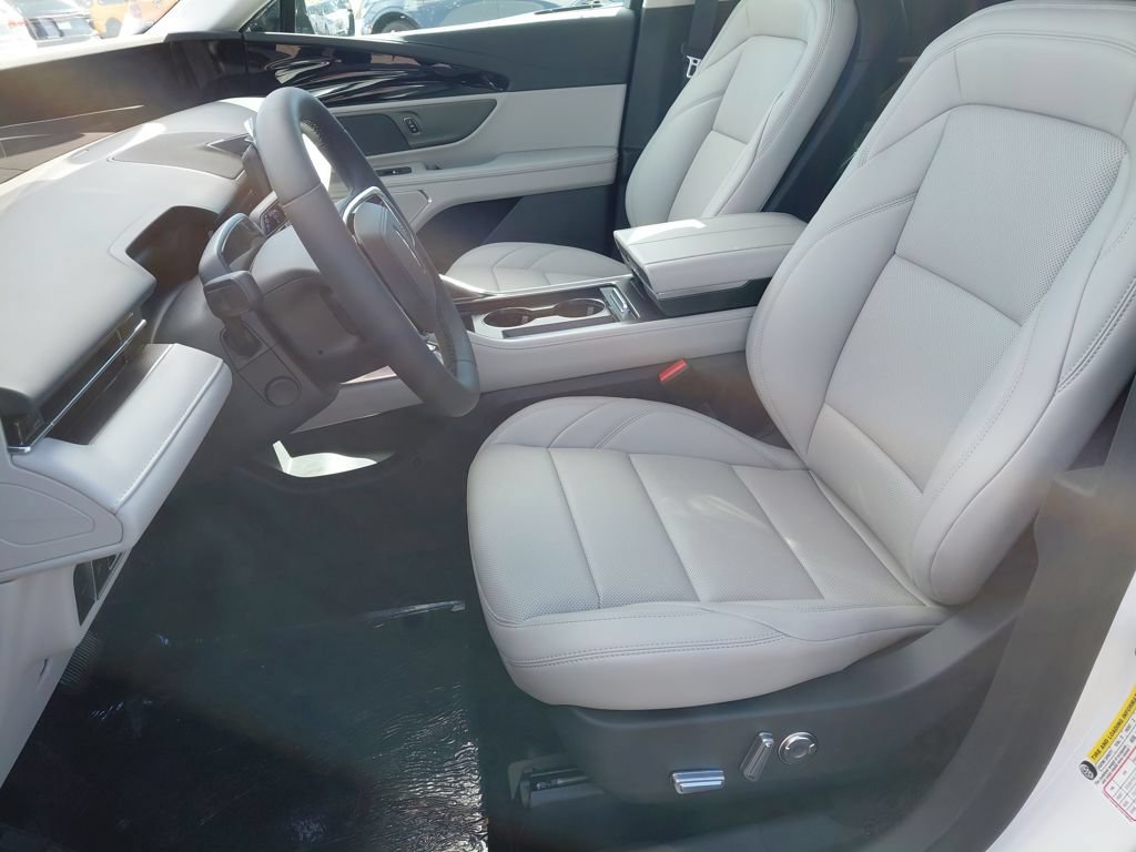New 2026 Lincoln Nautilus Premier AWD/4WD image 13