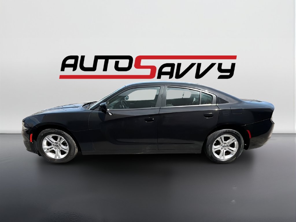Used 2023 Dodge Charger SXT RWD image 4