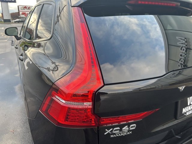 Certified 2025 Volvo XC60 B5 Core image 10