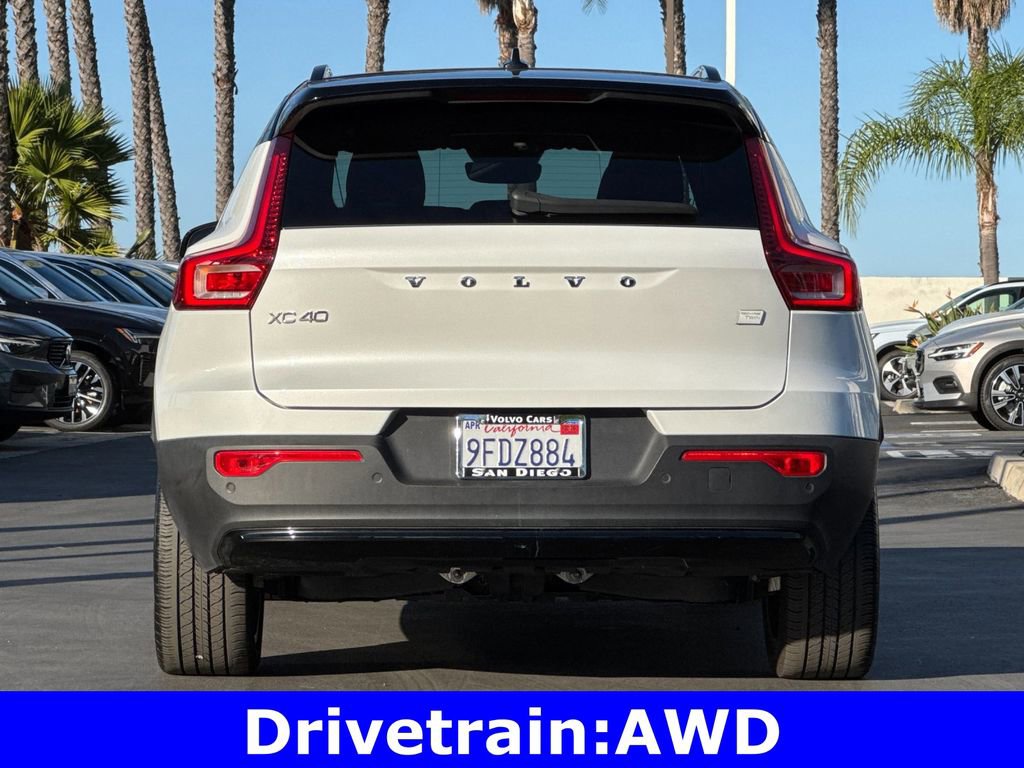 Certified 2023 Volvo XC40 Recharge Core image 4