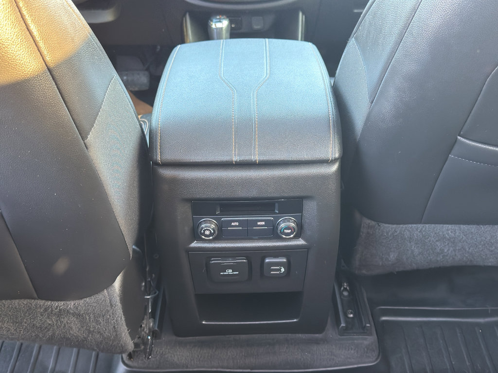 Used 2019 Chevrolet Traverse RS AWD/4WD image 38