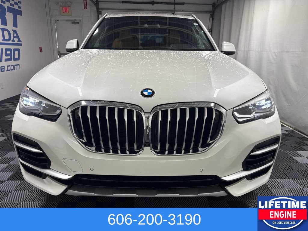 Used 2023 BMW X5 xDrive40i w/ Premium Package AWD/4WD image 3
