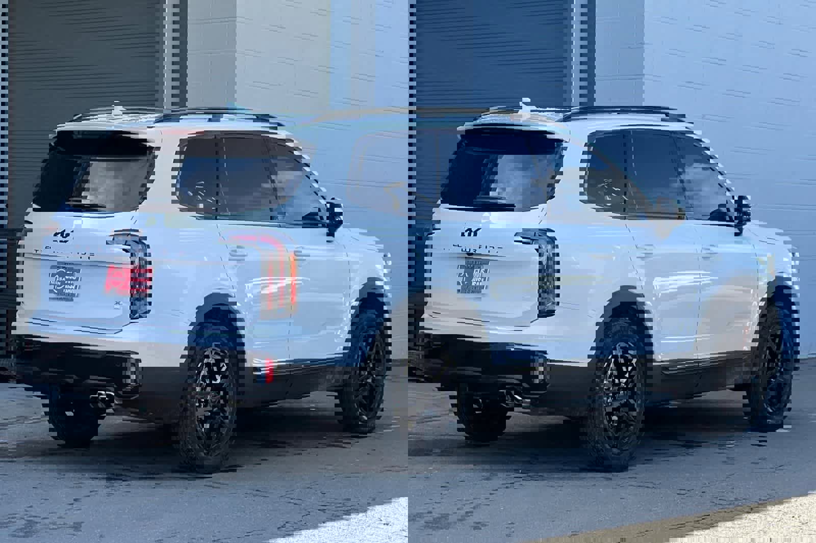 Used 2025 Kia Telluride SX Prestige X-Line image 3