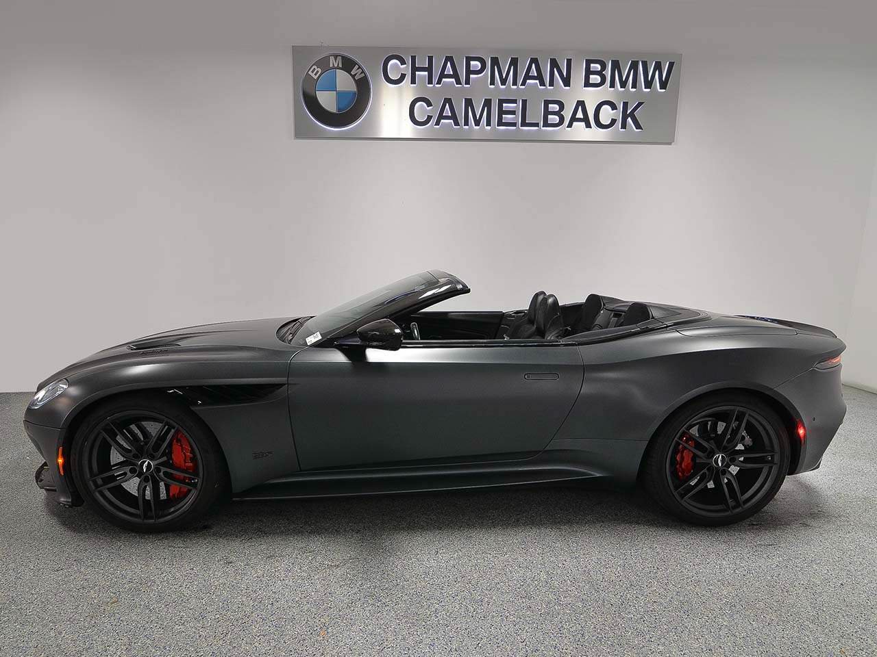 Used 2020 Aston Martin DBS Superleggera Volante RWD image 5