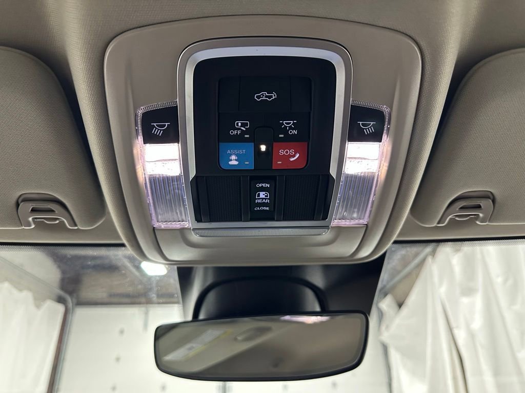 Used 2025 RAM 2500 Laramie image 37