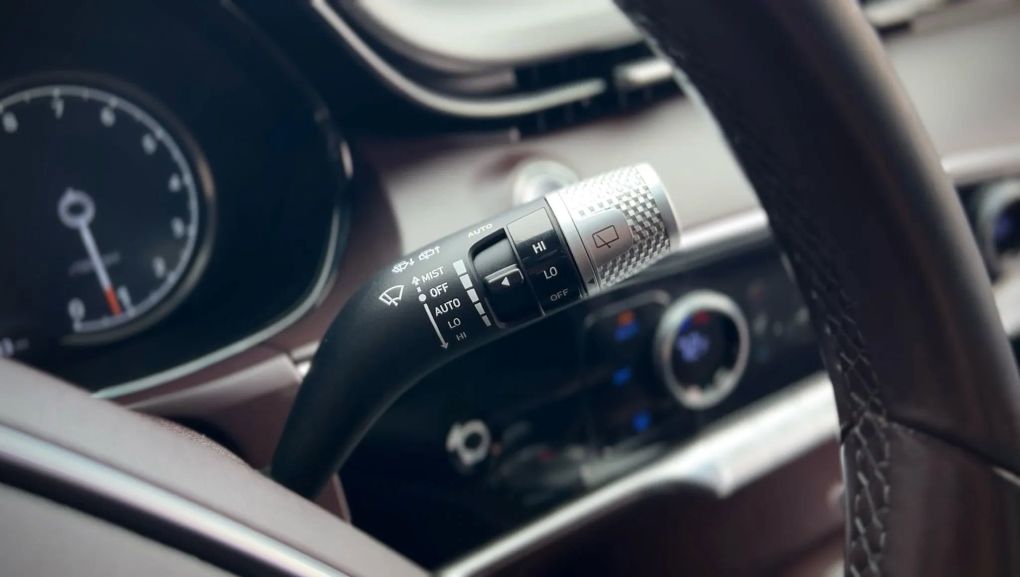 Used 2022 Genesis GV70 2.5T w/ Advanced Package image 9