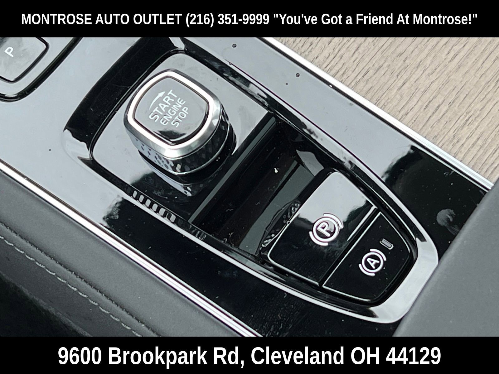 New 2025 Volvo XC90 T8 Core w/ Protection Package Premier image 23