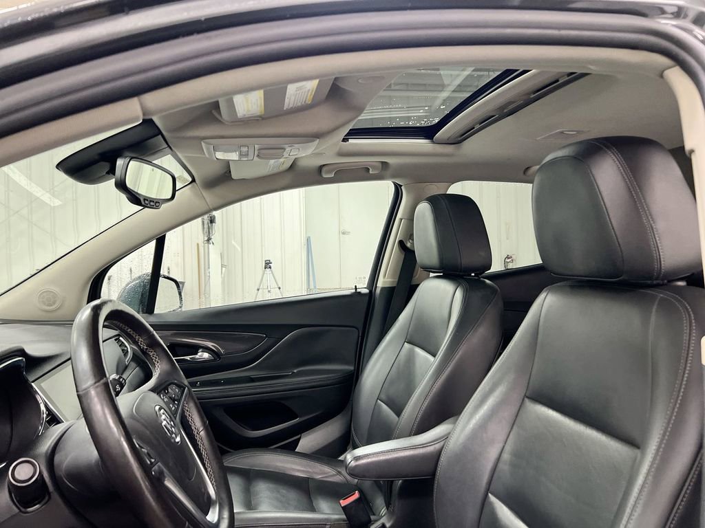 Used 2018 Buick Encore Essence image 19