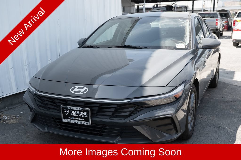 Used 2024 Hyundai Elantra SEL FWD image 6