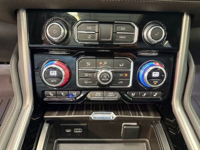 Used 2022 GMC Yukon XL Denali AWD/4WD image 34