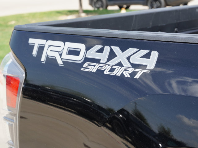 Used 2023 Toyota Tacoma TRD Sport w/ Technology Package AWD/4WD image 18